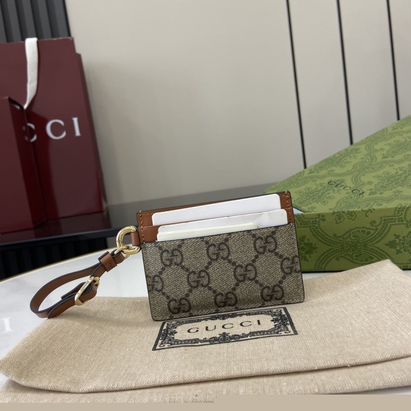 G*u*i wallets & purse